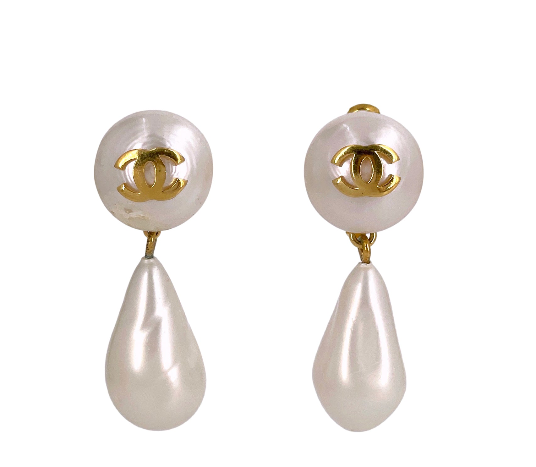 Chanel Vintage 1980s Pearl Drop Earrings