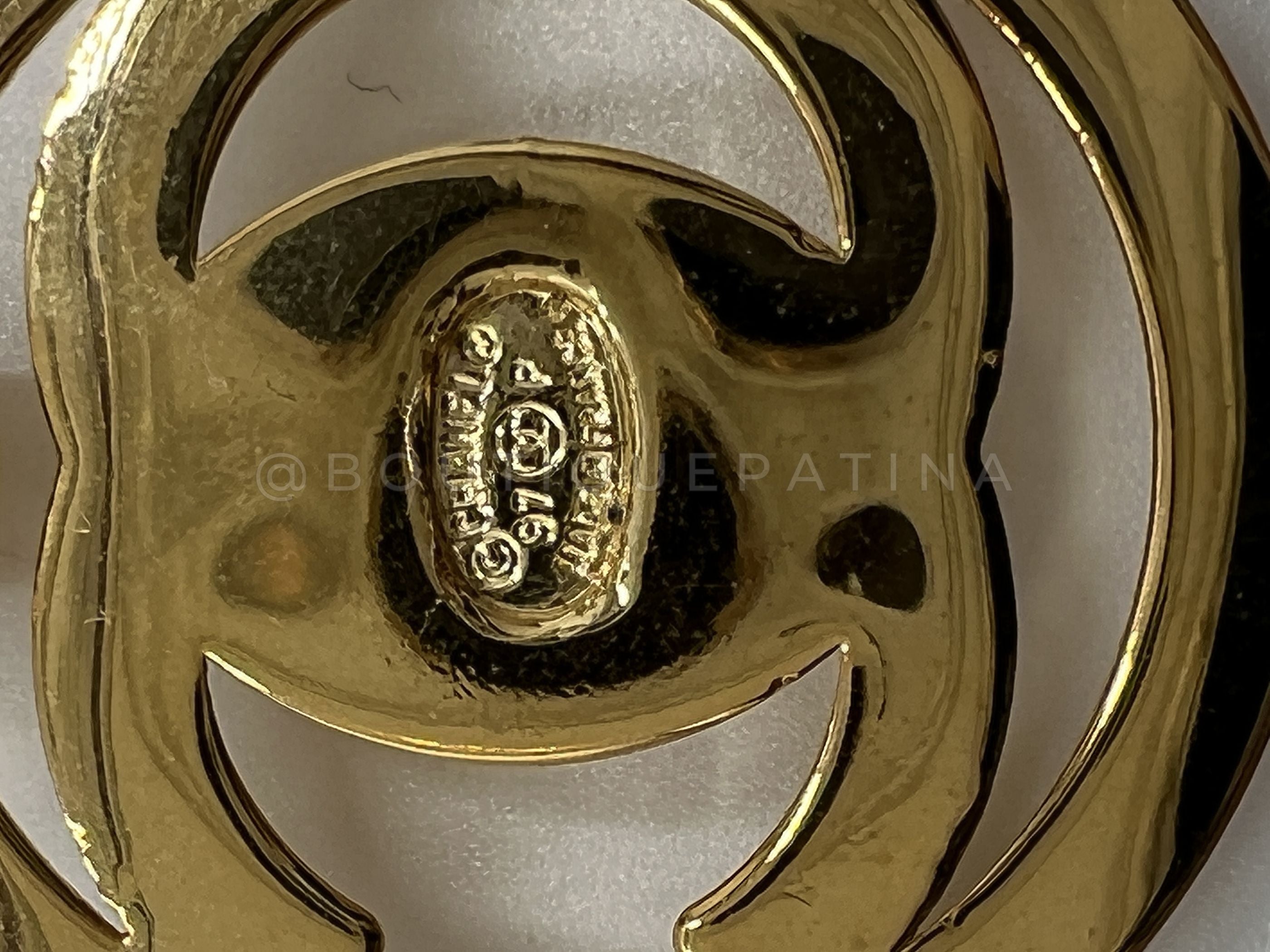 Chanel Vintage 97P Large Encircled Turnlock Drop Earrings Gold