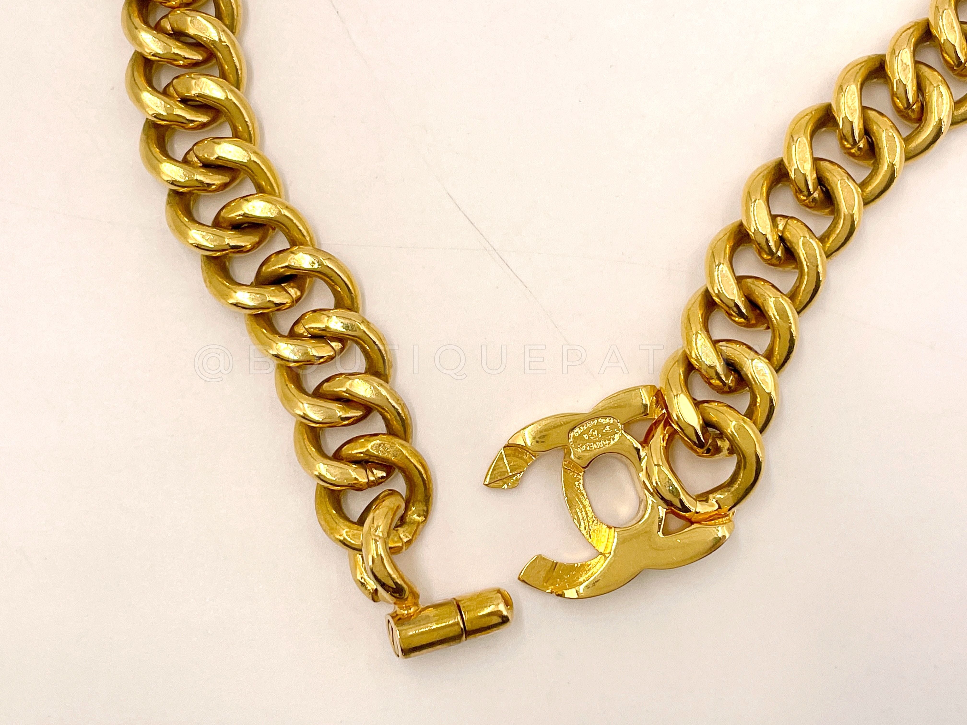 Chanel Vintage 95A Turnlock CC Choker Necklace Chunky Chain
