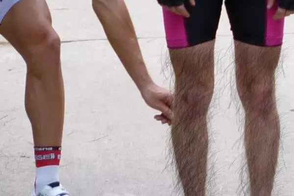 Women like men with smooth thighs
