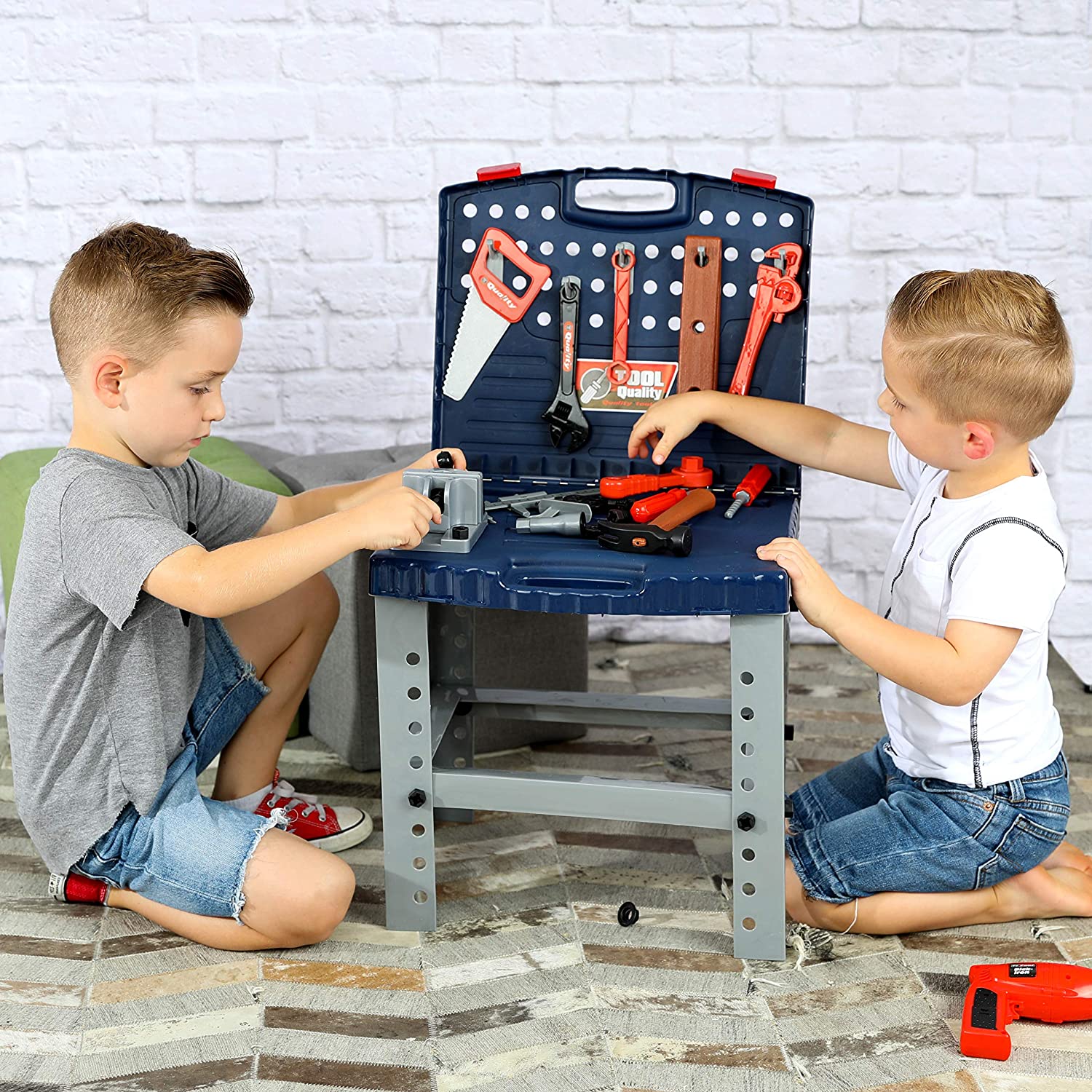 Little Builders Industry STEM Station