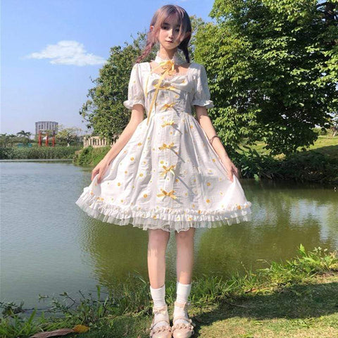 Lolita-Kleid mit quadratischem Kragen und Schleife