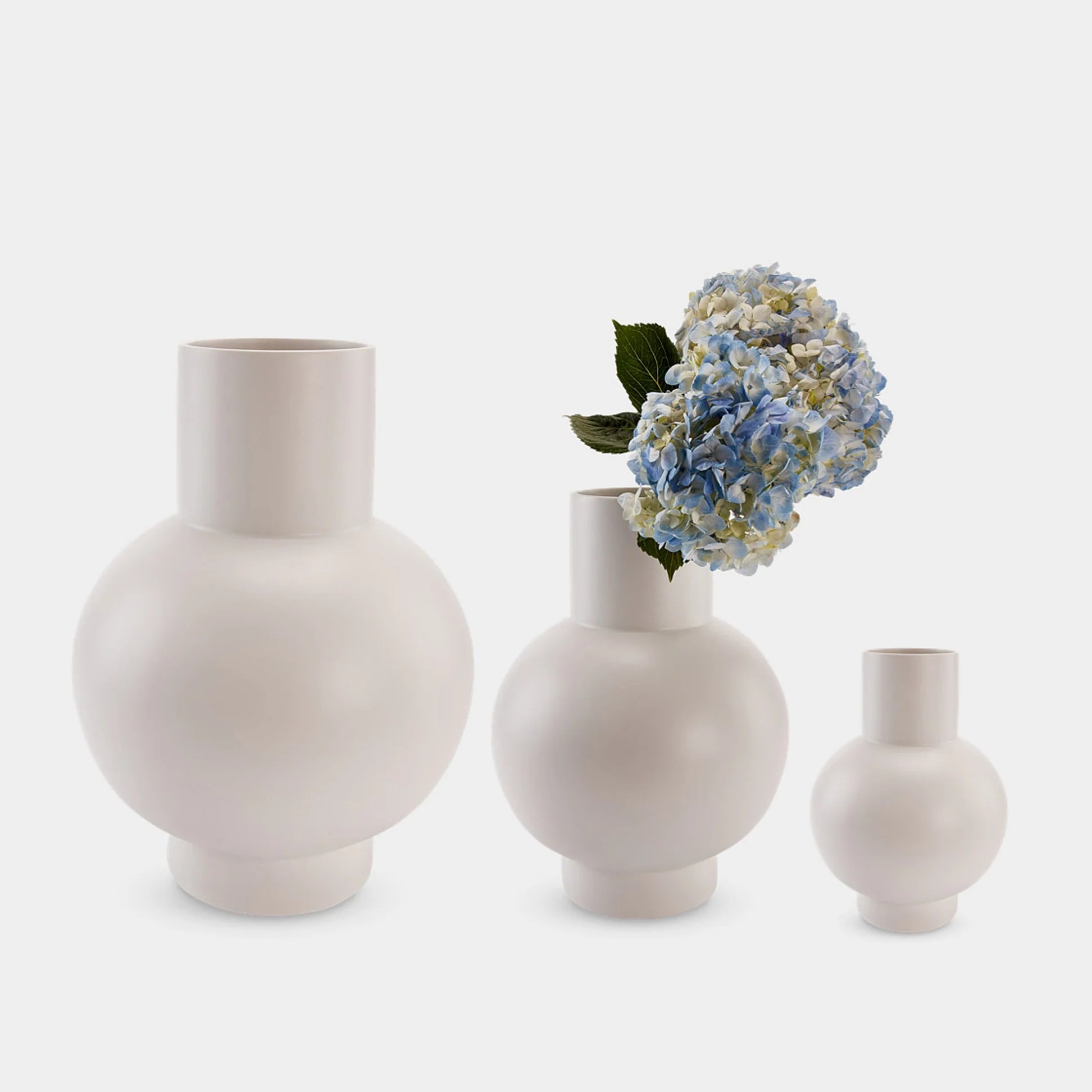 Raawii Str?m Vases, Vaporous Grey