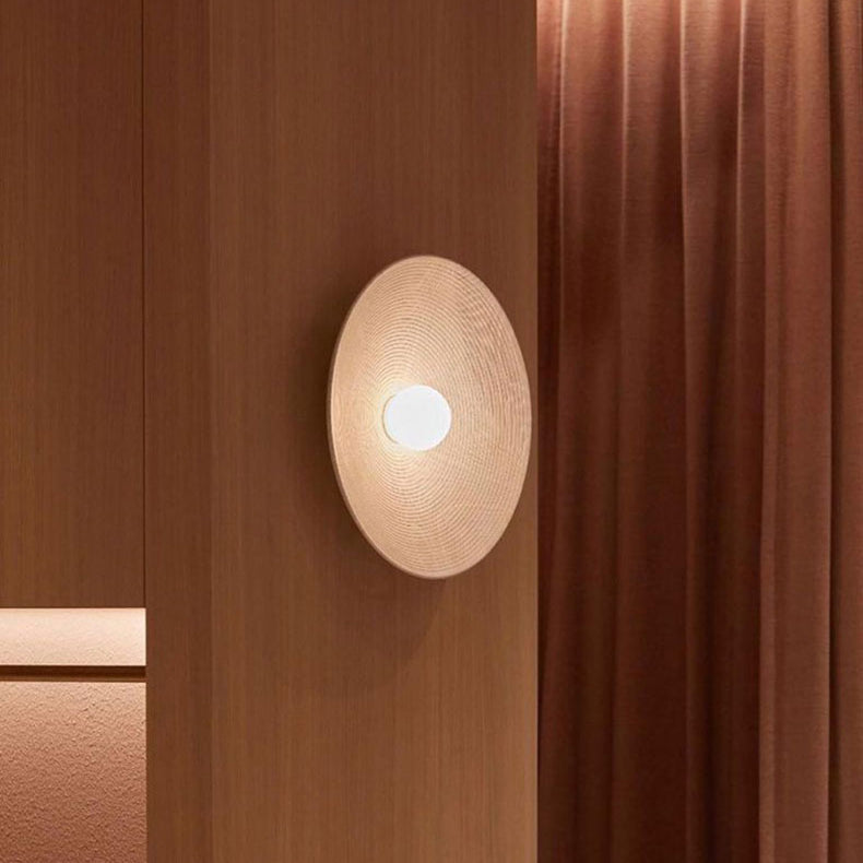 Longleaf Wooden Plate Simple and Elegant Wall Light