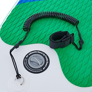 inflatable paddle board with air valve