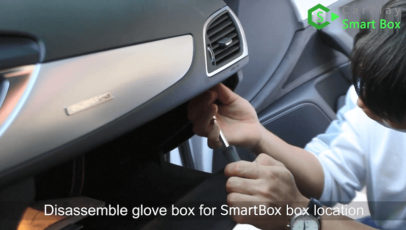 14.Disassemble glove box for Smart Box box location.