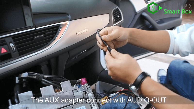 18.The AUX adapter connect with AUDIO-OUT.