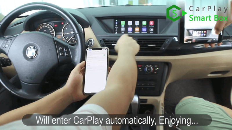 22.Will enter CarPlay automatically, enjoying.