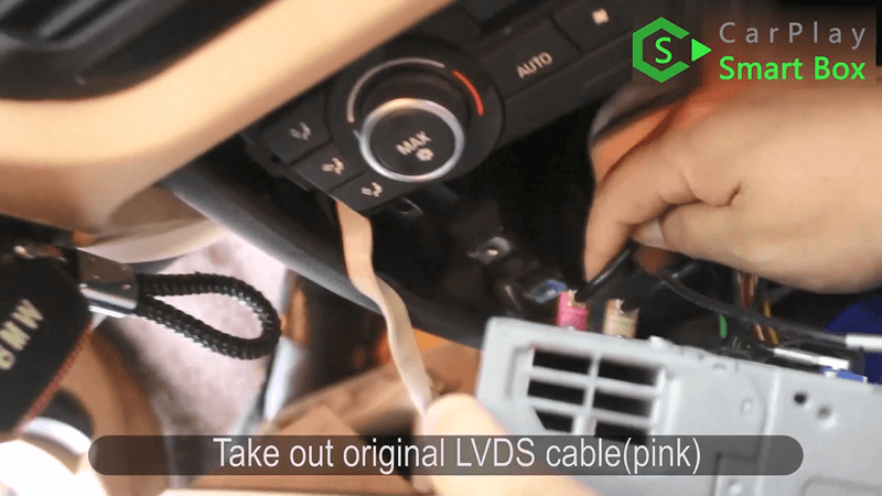 3.Take out original LVDS cable.