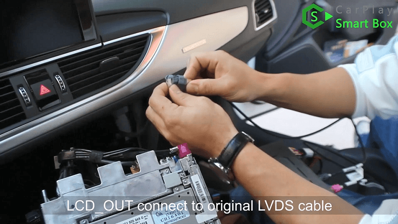 7.LCD_OUT σύνδεση στο αρχικό καλώδιο LVDS.
