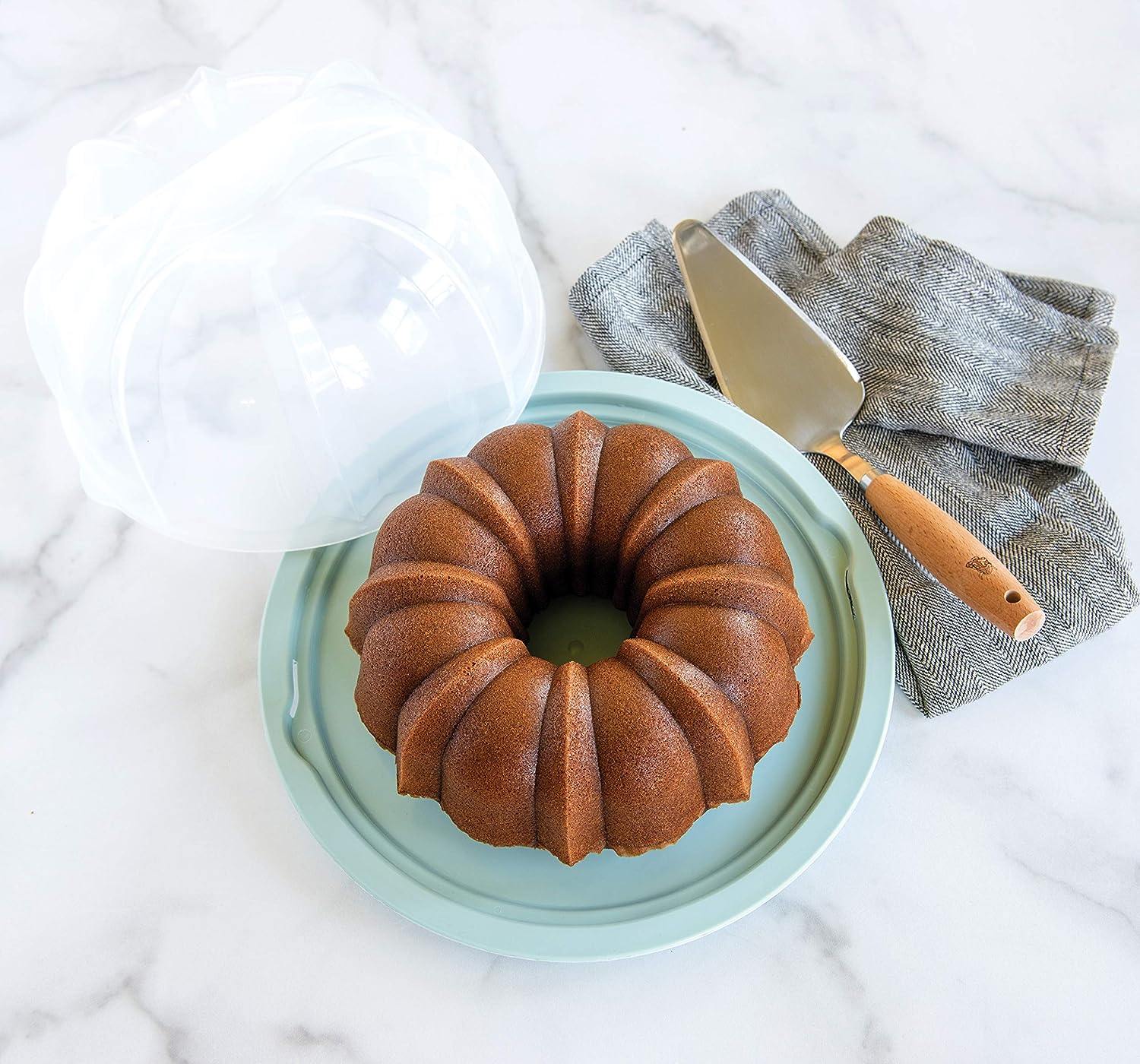 12 Cup Nordic Ware Pro Cast Bundt Pan - Grey