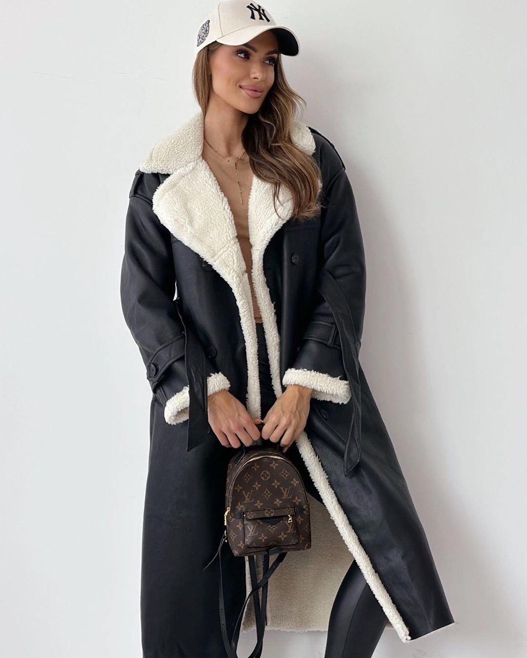 Double wear lapel leather plush coat