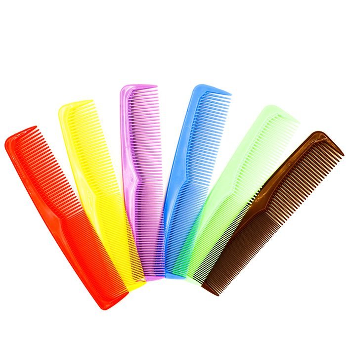 PLASTIC DRESSING COMB 8.75