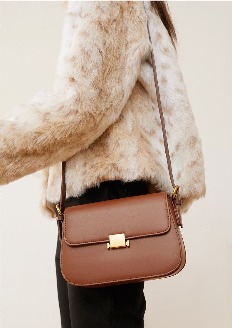 HIMODA leather shoulder bag - structured - tan detail  02