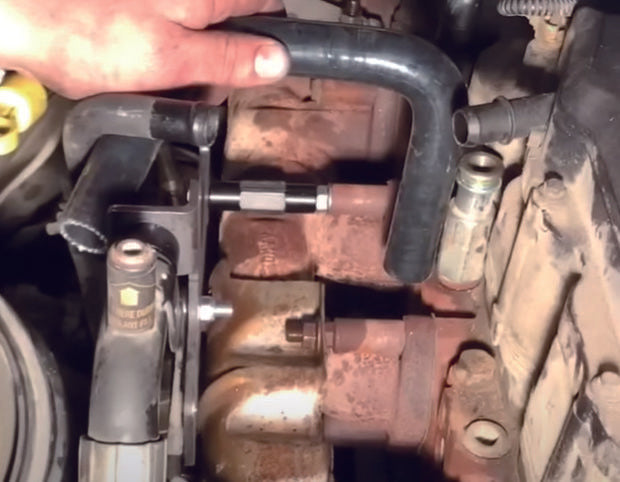 Step 4:Compare coolant hose lengths