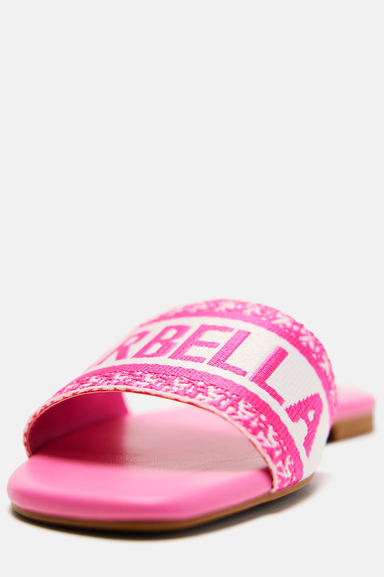 Meet Me In Marbella Flat Sandals - Pink