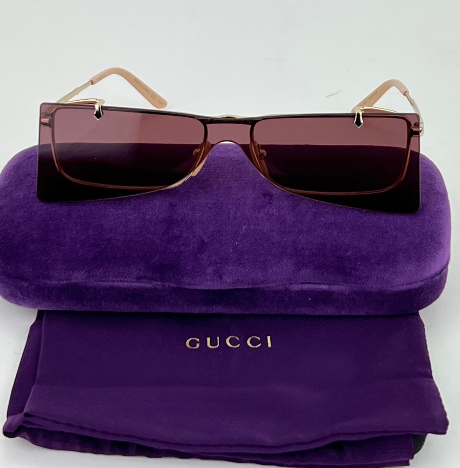Gucci Flip-Up Sunglasses Rectangle Red Gold frames GG0363S 002 56 preowned