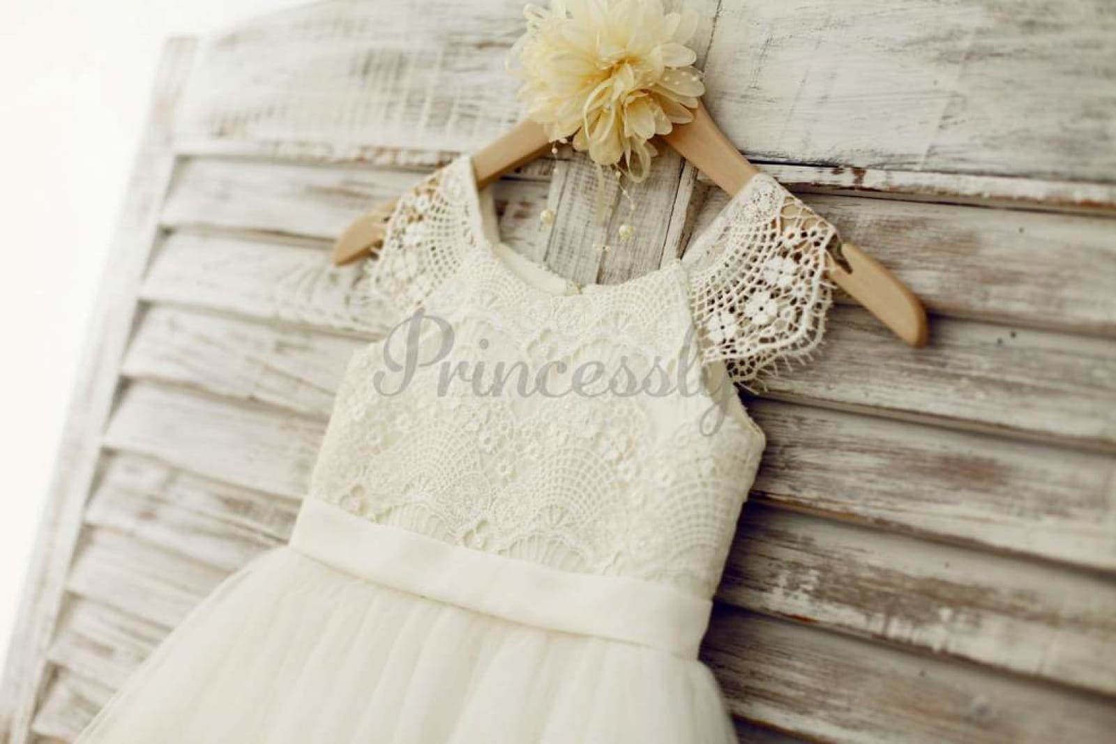 $75 SALE: Lace Cap Sleeves Ivory Tulle TUTU Flower Girl Dress