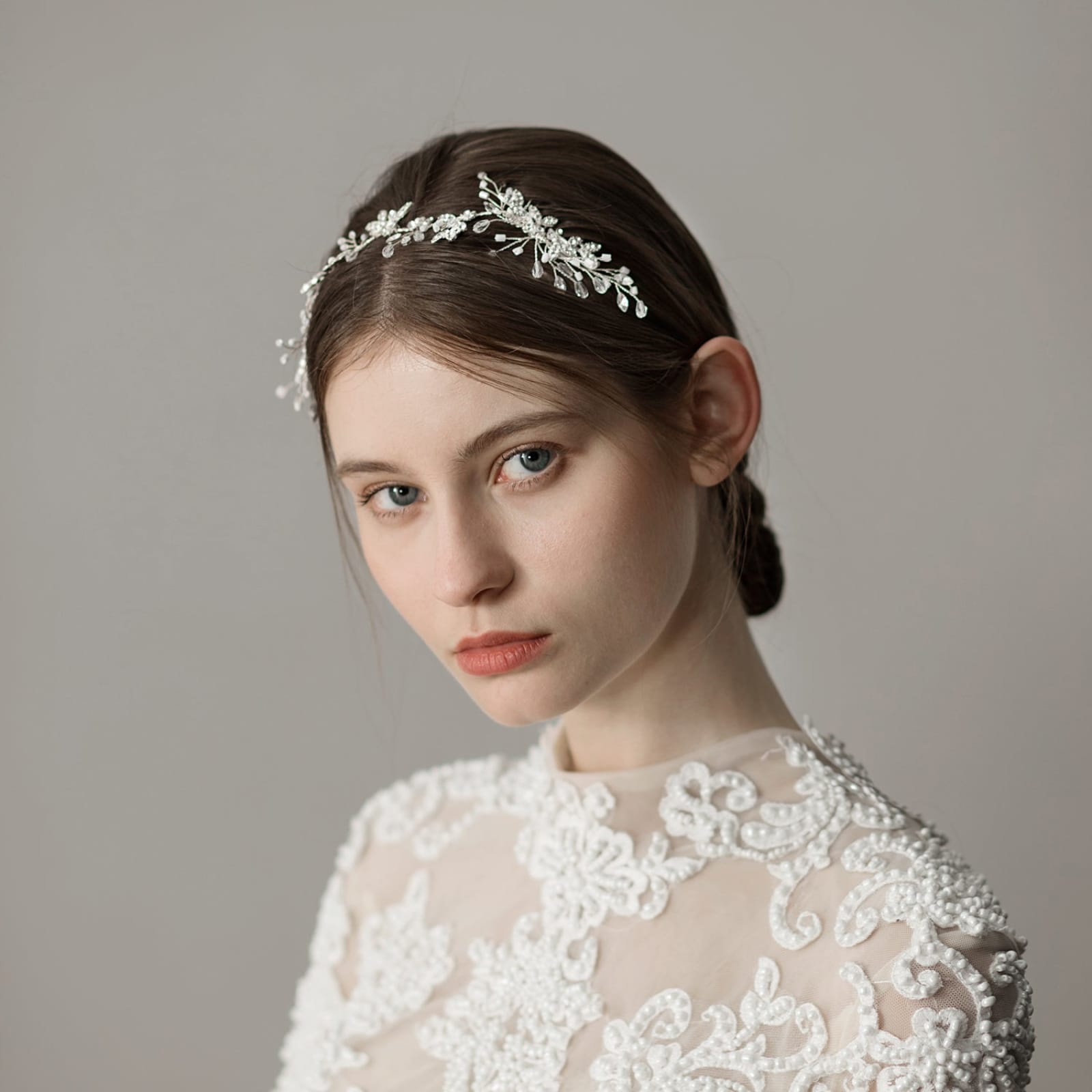 Handmade Rhinestones Alloy Bridal Hair Comb Wedding Headdress Hair Accessory