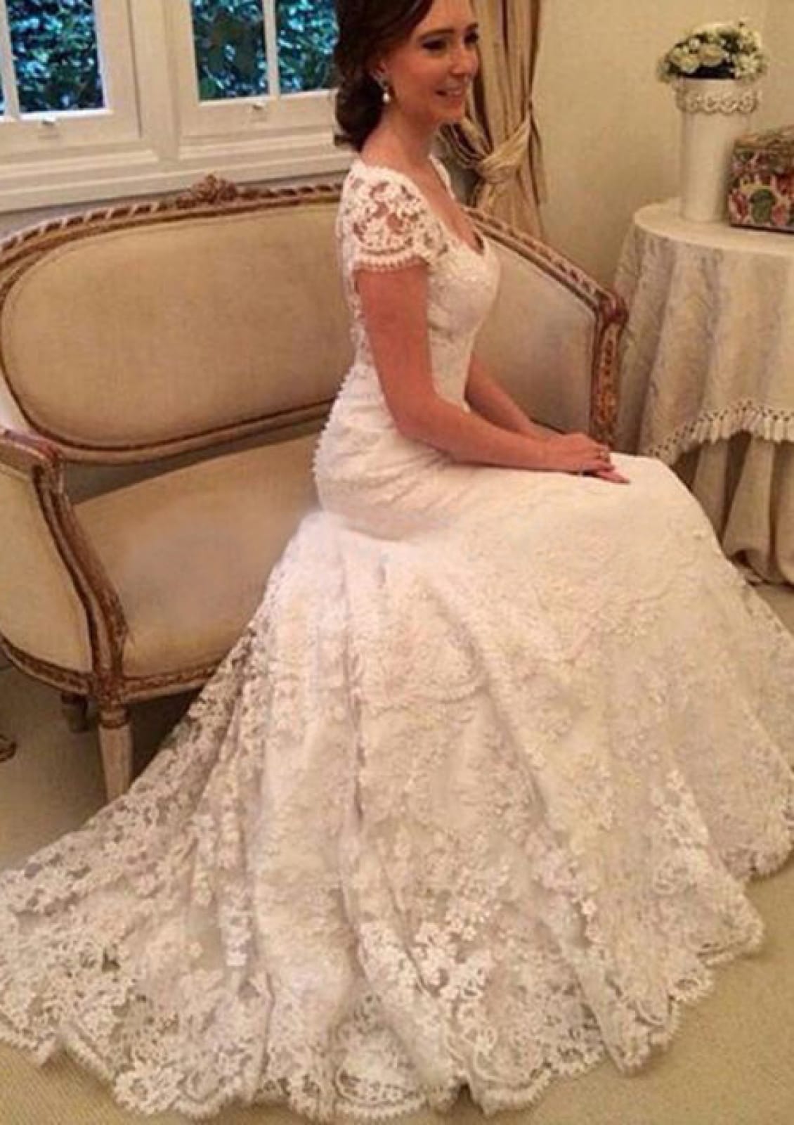 Illusion Short Sleeve Trumpet Court Lace Wedding Dress, Buttons