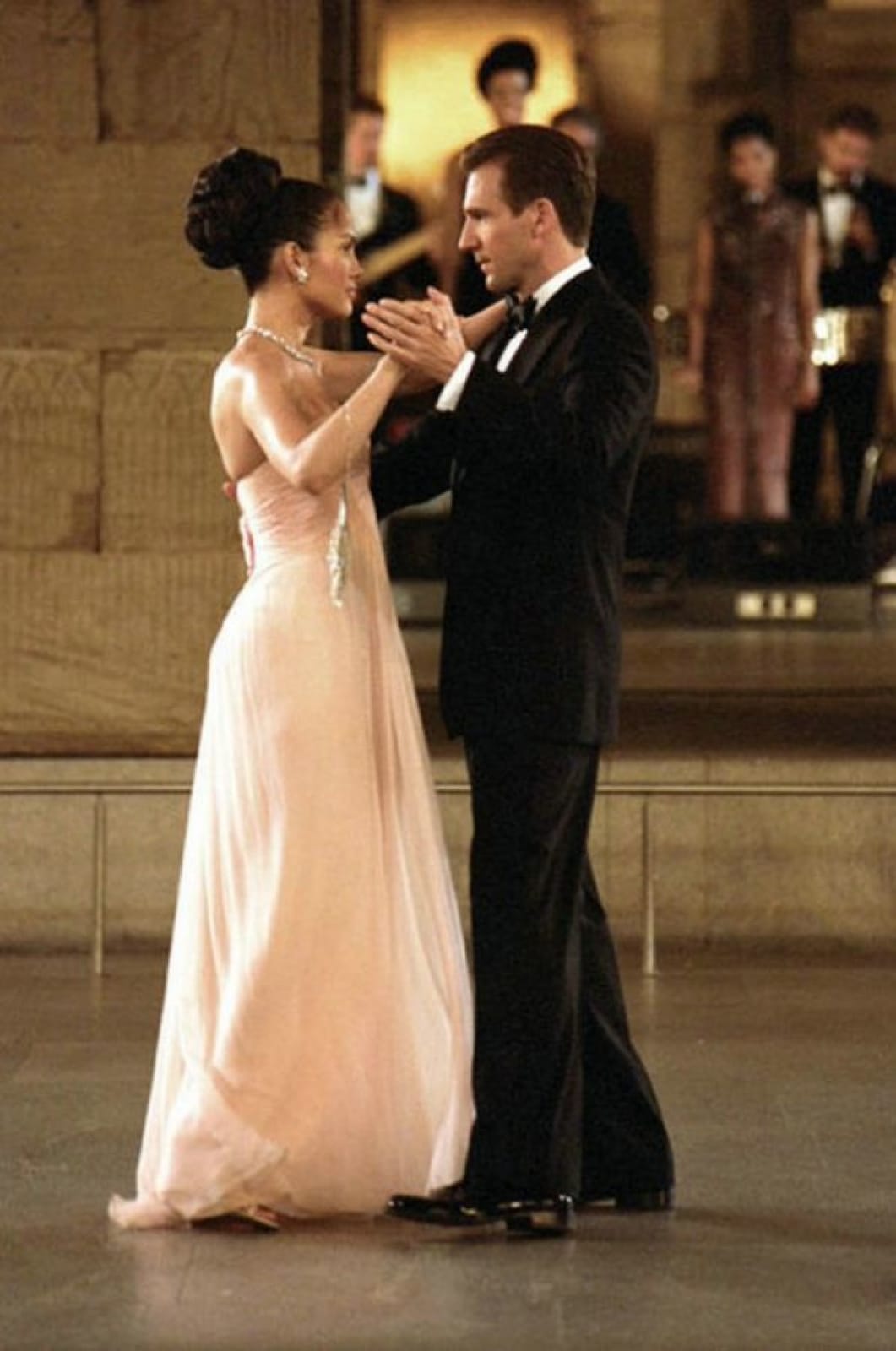 Jennifer Lopez Pink Chiffon Strapless Celebrity Dress Movie Film Maid in Manhattan