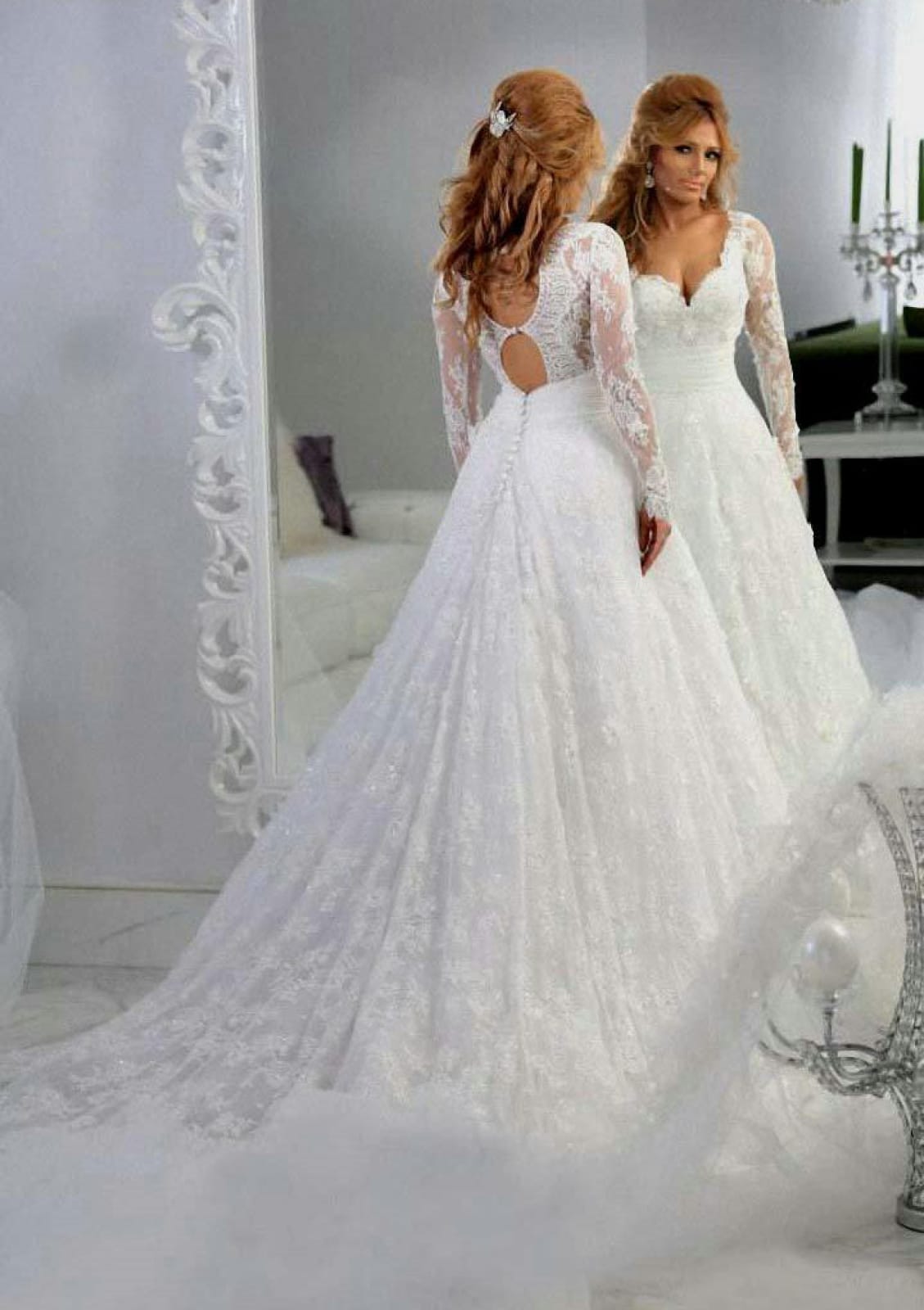 Lace Wedding Dress A-Line Chapel Keyhole Back Long Sleeve