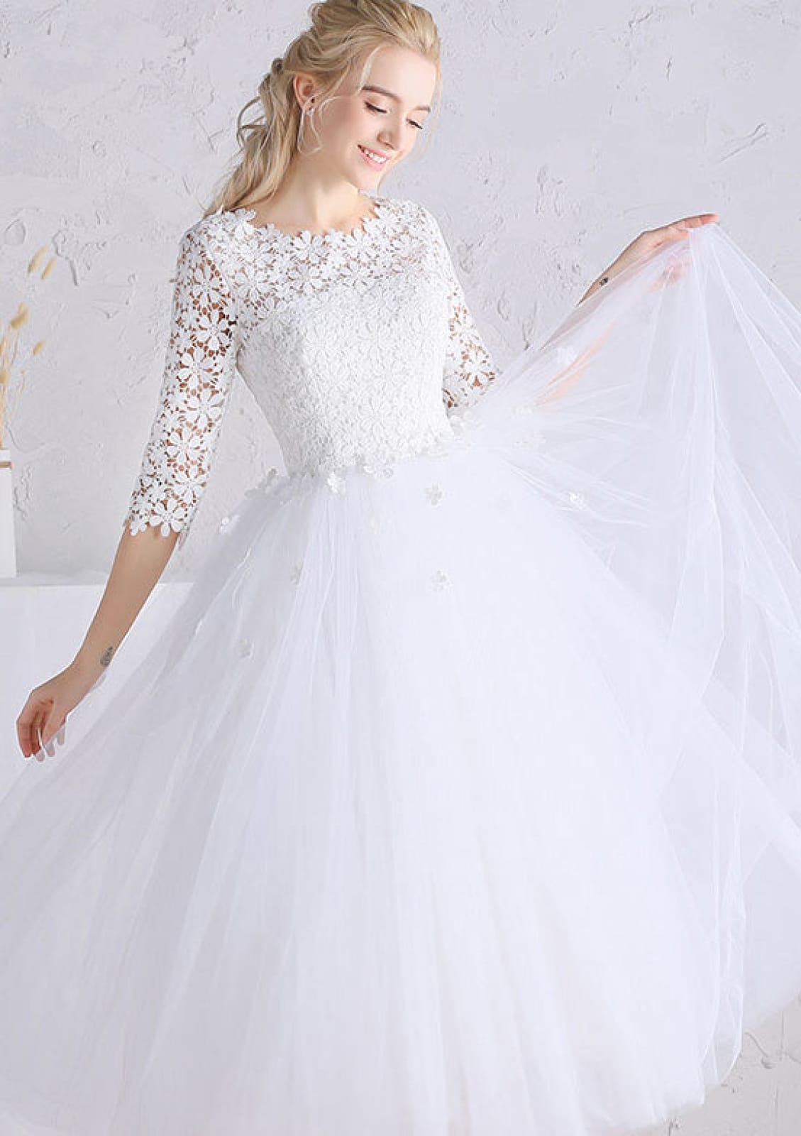 Princess Tea Length White Flowers Lace Tulle Wedding Dress