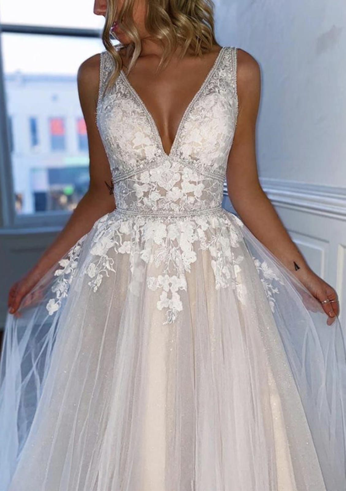 Princess V Neck Sleeveless Organza Lace Open Back Wedding Dress