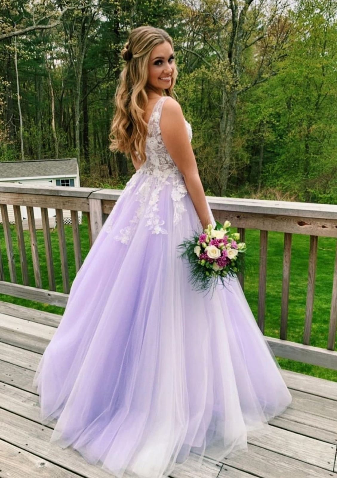 Princess V Neck Sleeveless Sweep Lace Tulle Lilac Wedding Party Prom Dress