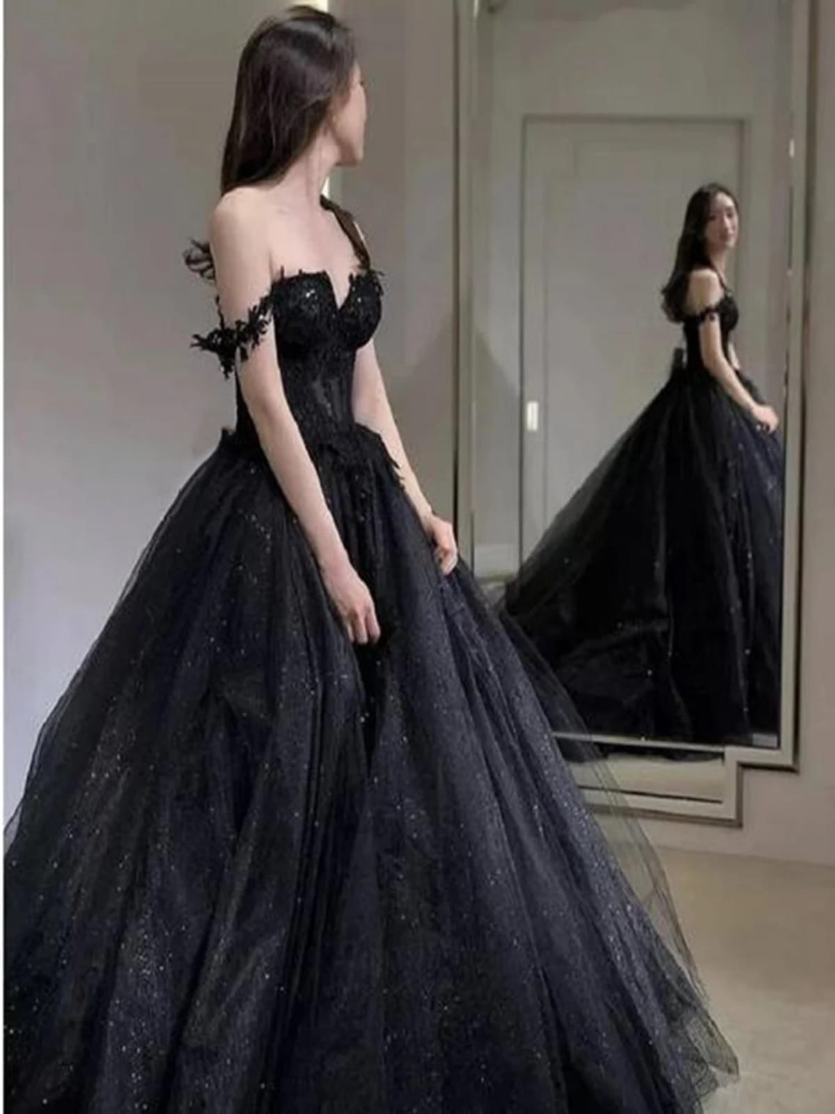 Princess Sweetheart Off Shoulder Glitter Black Tulle Wedding Dress