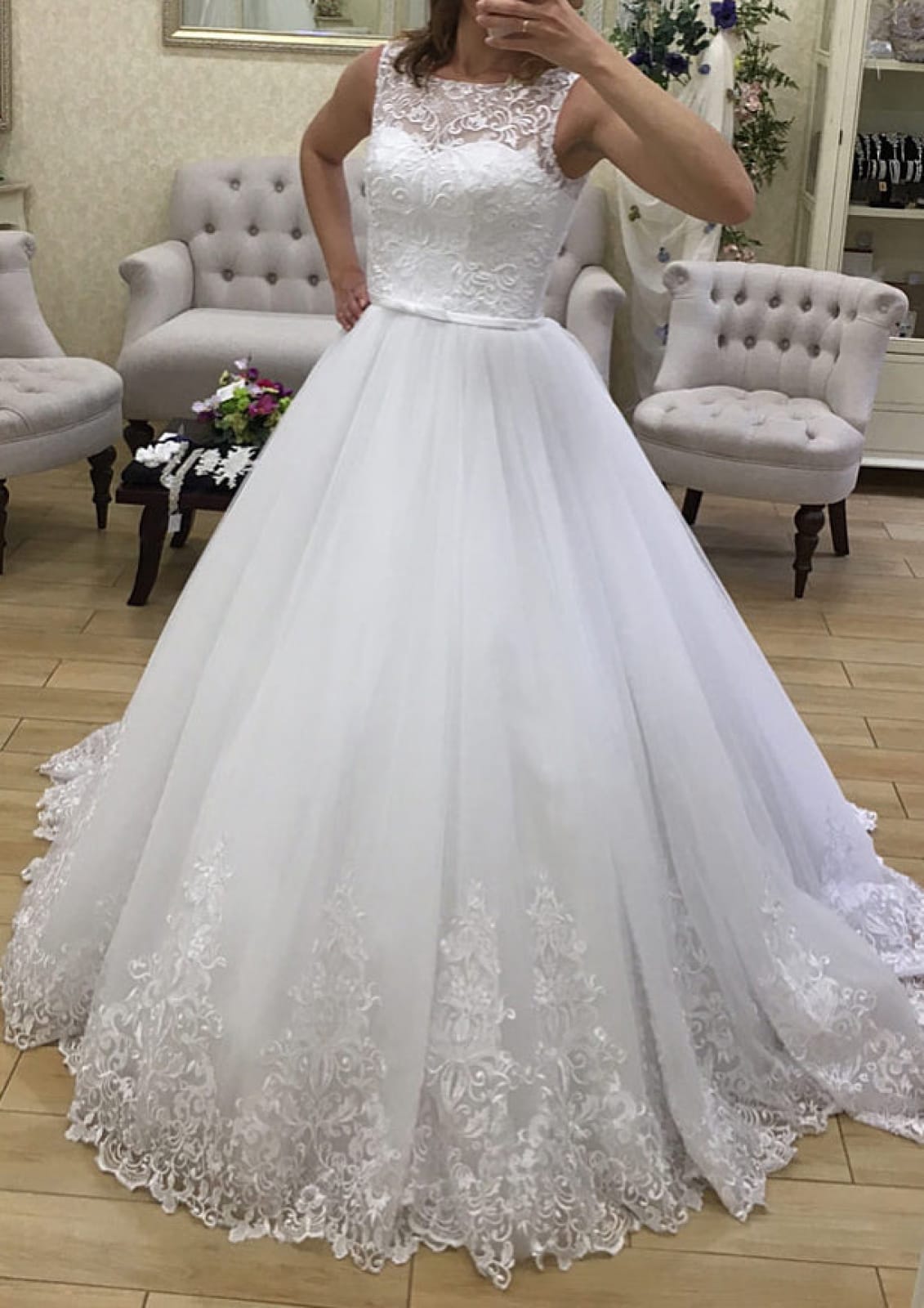 Sleeveless Bateau A-line Lace Tulle Floor Length Sweep Wedding Dress