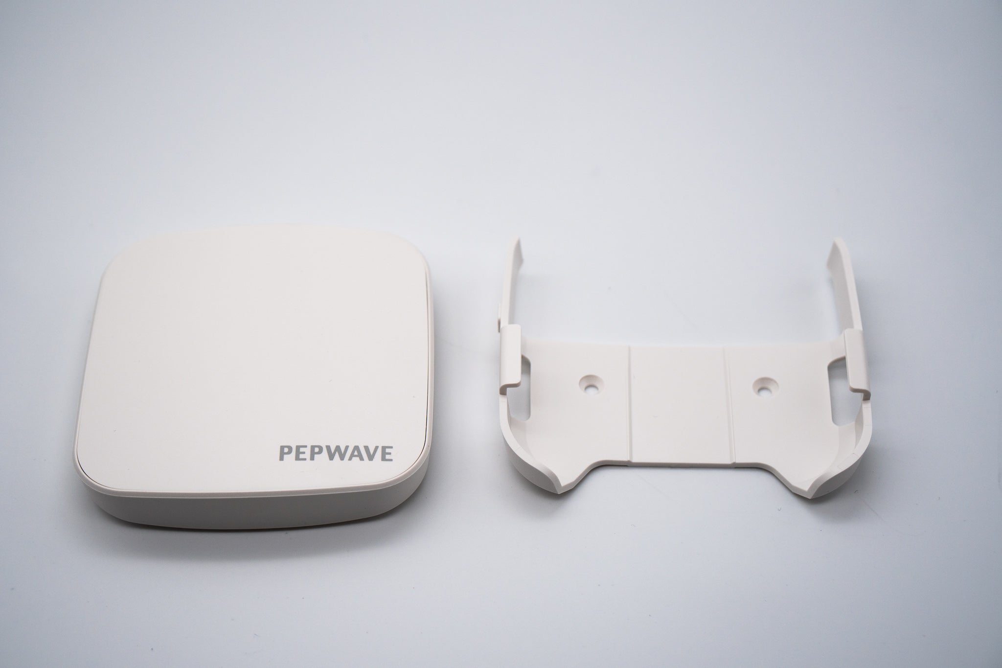 AP One AC Mini - Peplink Wireless 2.4ghz/5ghz A/B/G/N/AC Wireless Access Point