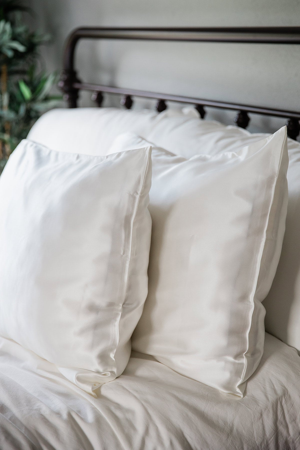 Charmeuse Silk Pillowcase Set