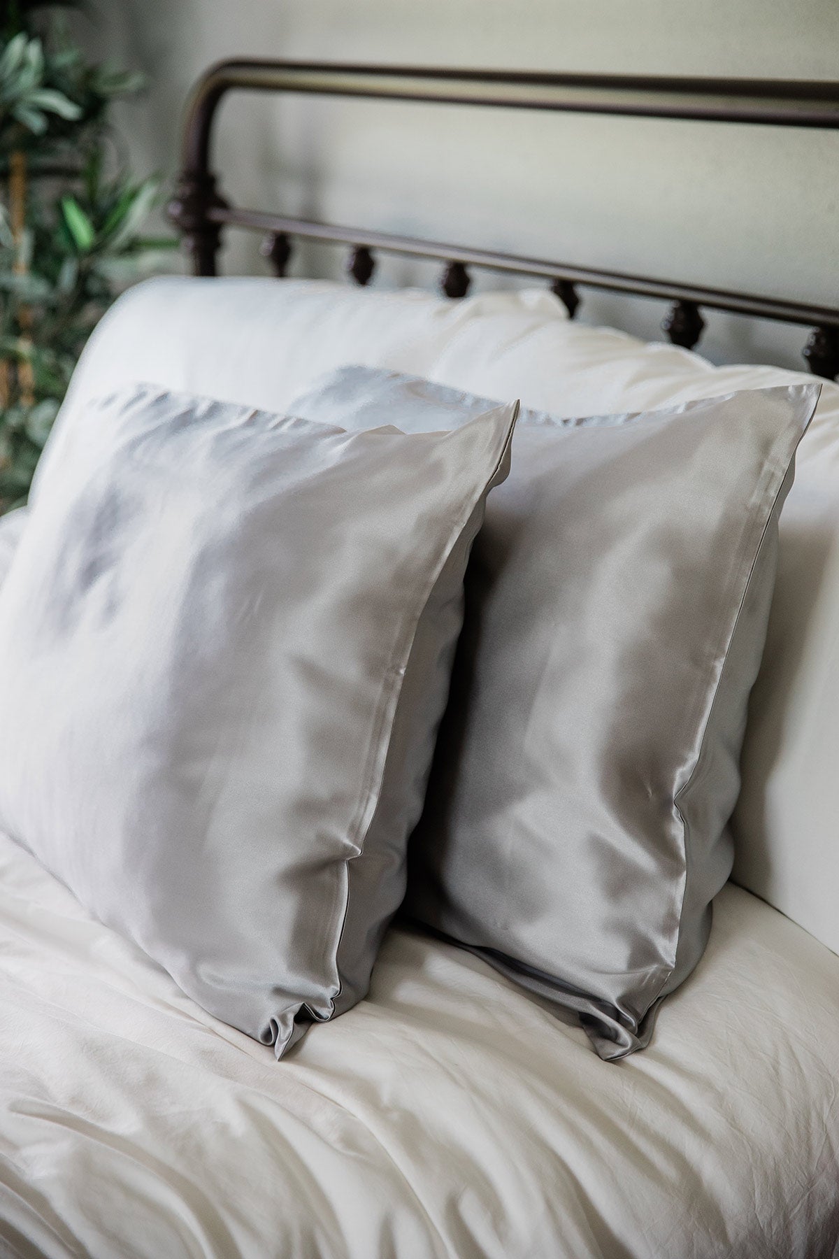 Charmeuse Silk Pillowcase Set