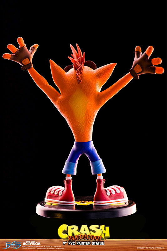 Crash Bandicoot / Crash Bandicoot 9 Inch PVC Statue