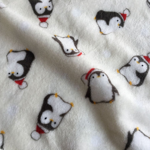 Soft Warm Penguin Print Bed Flannel Blanket For Nap