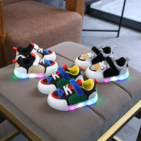New Kids LED Shoes Girls Boys Light Up Infant Shoes Sneakers LED Shoes Light Shoes Aults Light Up Trainers Toddler LED Shoes Flashing Light Trainers