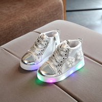 Flower Girls LED Shoes Glowing Sneakers Kids With Lights Girls Luminous Sole LED Bright Shoes Kids Infantil Lighted Shoes Children Light Up Trainers