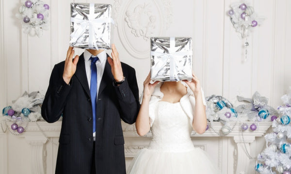 Gift Giving for Destination Weddings Guie of presents