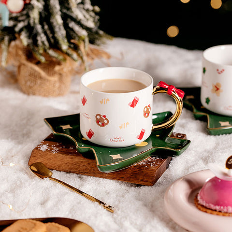 CHRISTMAS CREATIVE CERAMIC COFFEE CUP AND SAUCER