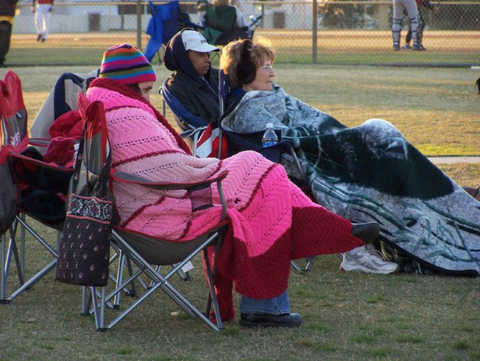 Viktigt med kallt väder: Hur man håller sig varm vid utomhussportevenemang