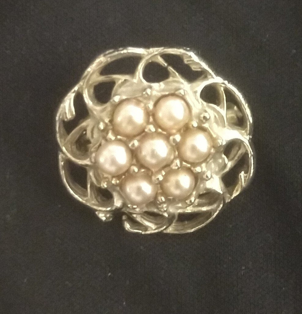 Vintage Gold Round Pin - 6 Faux Pearls