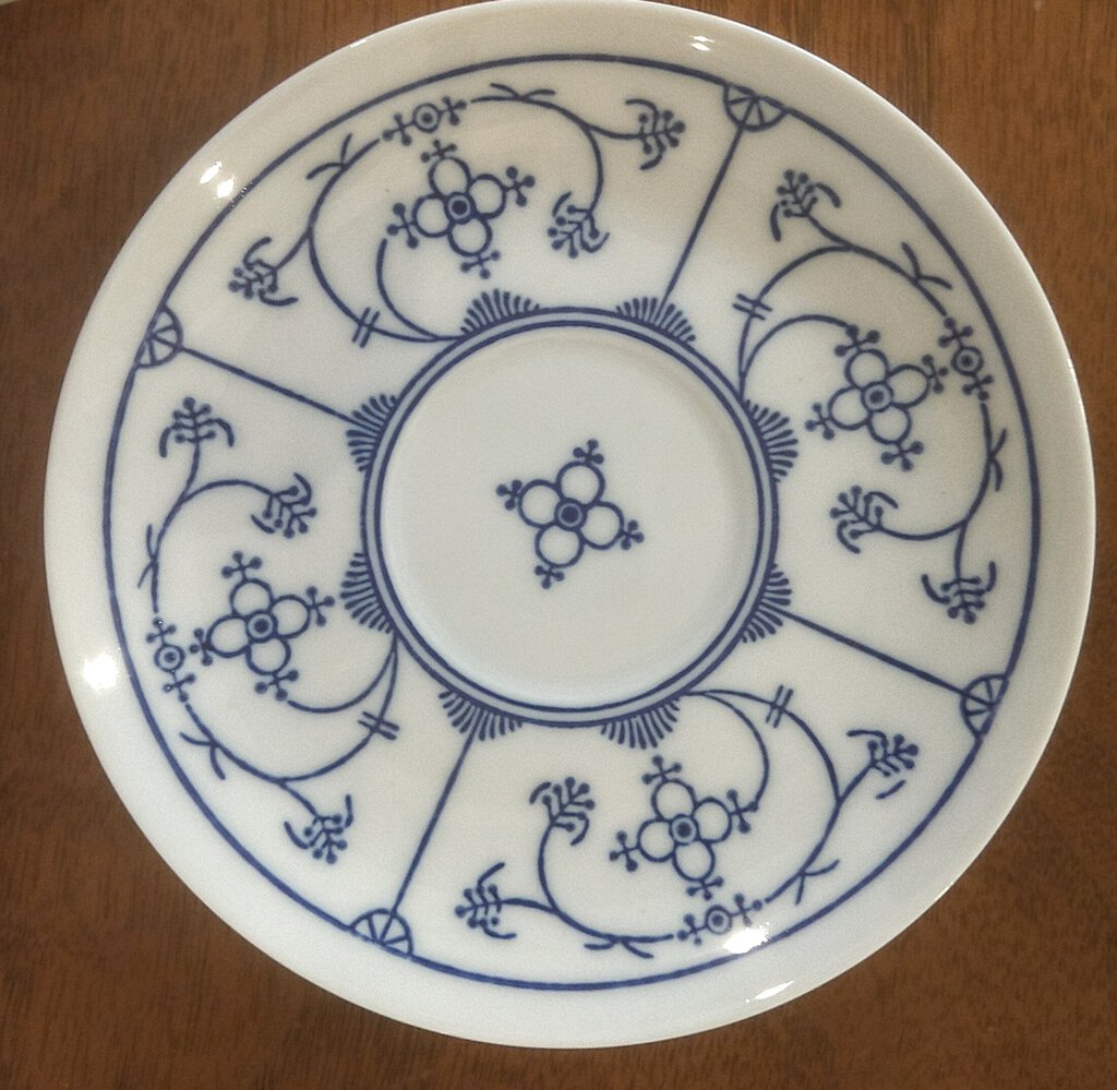 Jager Eisenberg Blau Saks Porcelain Dessert Plate