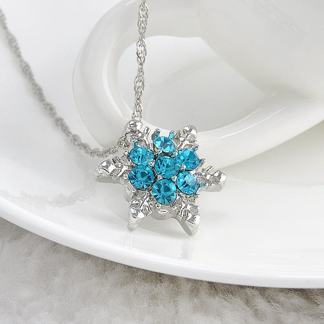 Charming Snowflake Blue Zircon Crystals Silver Necklace
