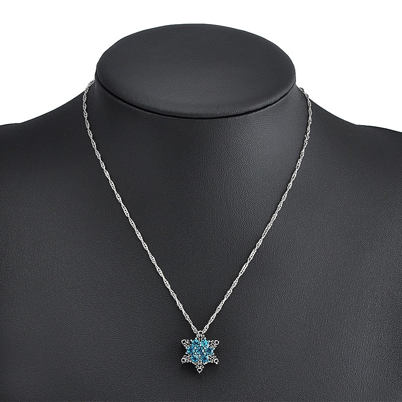 Charming Snowflake Blue Zircon Crystals Silver Necklace