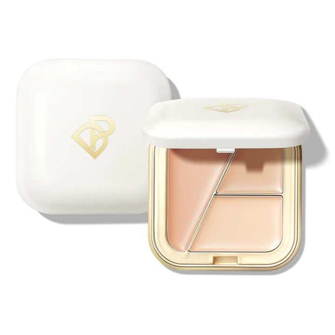 delicate and clean makeup look