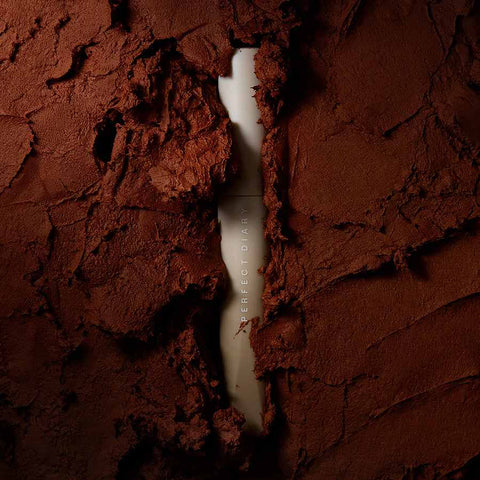 a creamy soft lipstick