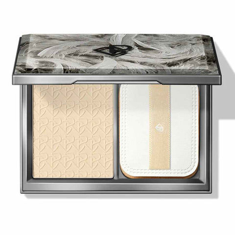 a silky pressed powder that creates a perfect matte finish on skin