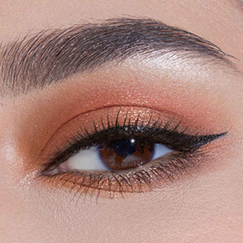 14 different eyeshadow palettes to offer an infinite choice of effects