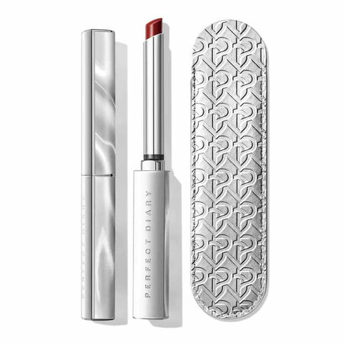 it glides on so smoothly and feels wonderfully hydrating with an intense